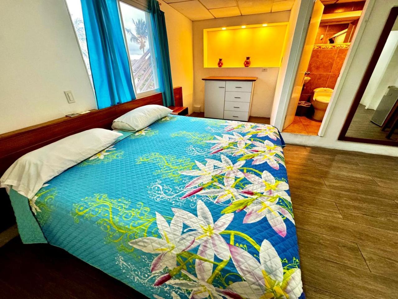 Hostal Muyuyo Puerto Ayora  Ngoại thất bức ảnh