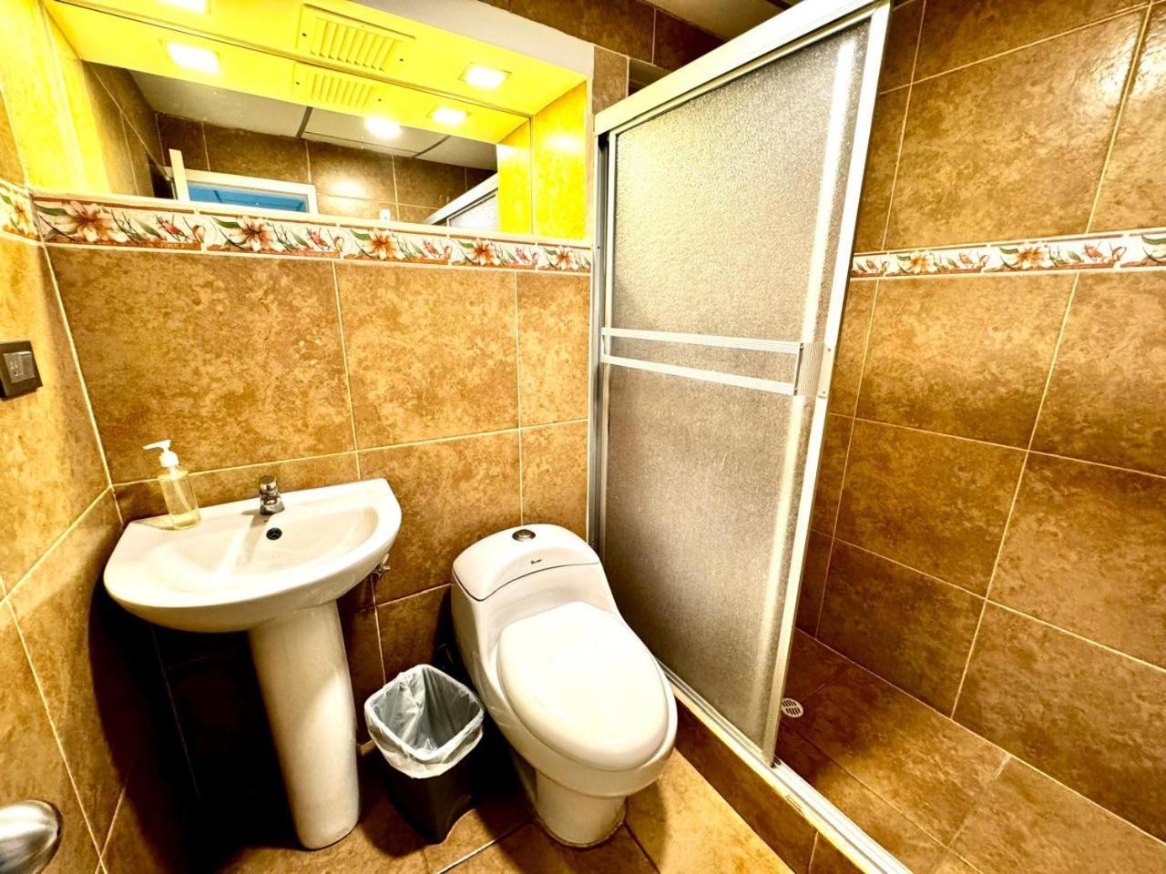 Hostal Muyuyo Puerto Ayora  Ngoại thất bức ảnh