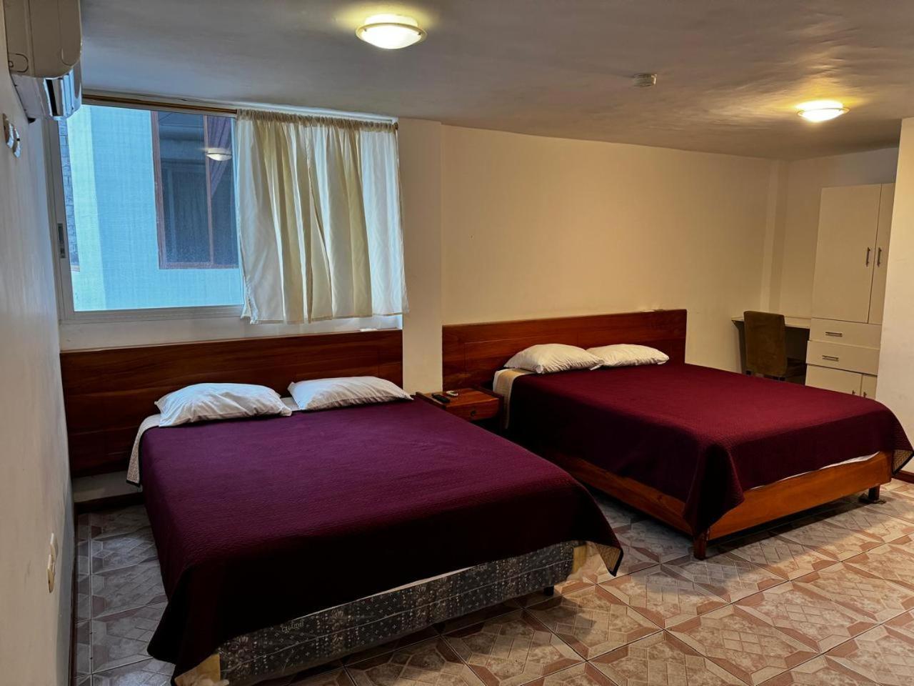 Hostal Muyuyo Puerto Ayora  Ngoại thất bức ảnh