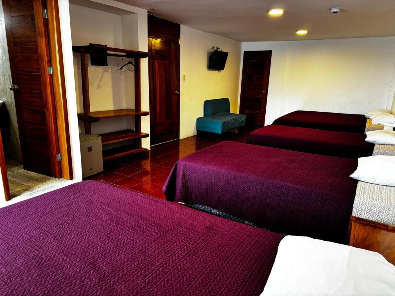 Hostal Muyuyo Puerto Ayora  Ngoại thất bức ảnh