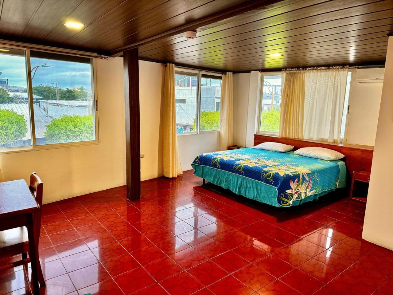 Hostal Muyuyo Puerto Ayora  Ngoại thất bức ảnh