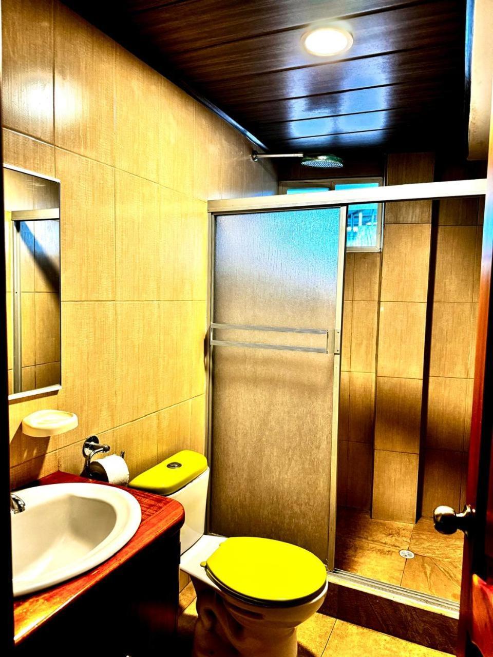 Hostal Muyuyo Puerto Ayora  Ngoại thất bức ảnh
