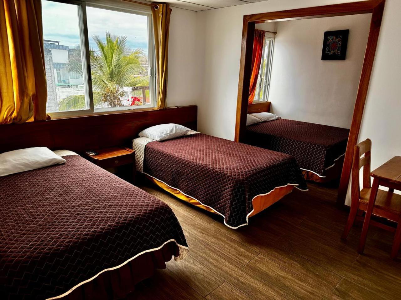 Hostal Muyuyo Puerto Ayora  Ngoại thất bức ảnh